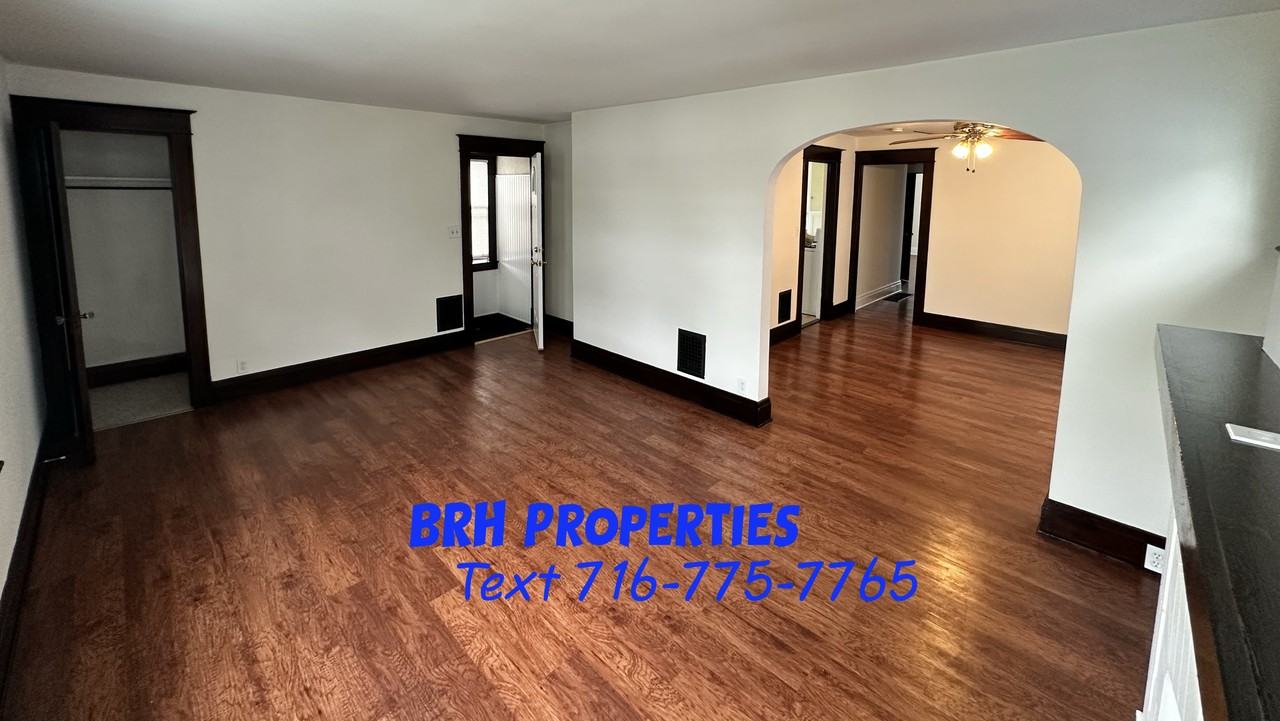 100 Somerton Ave - Photo 2 of 15