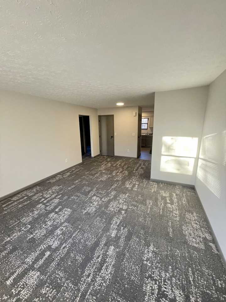 1016 Eastward Cir #1 - Photo 2 of 6