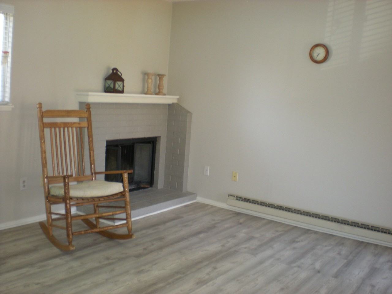 1024 E Swallow Rd #C - Photo 3 of 3