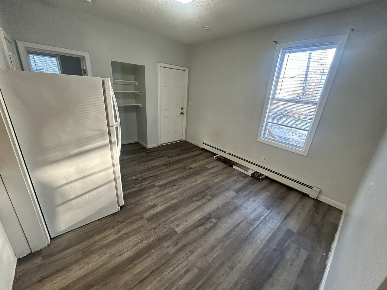 803 Essex St #1 - Photo 3 of 13