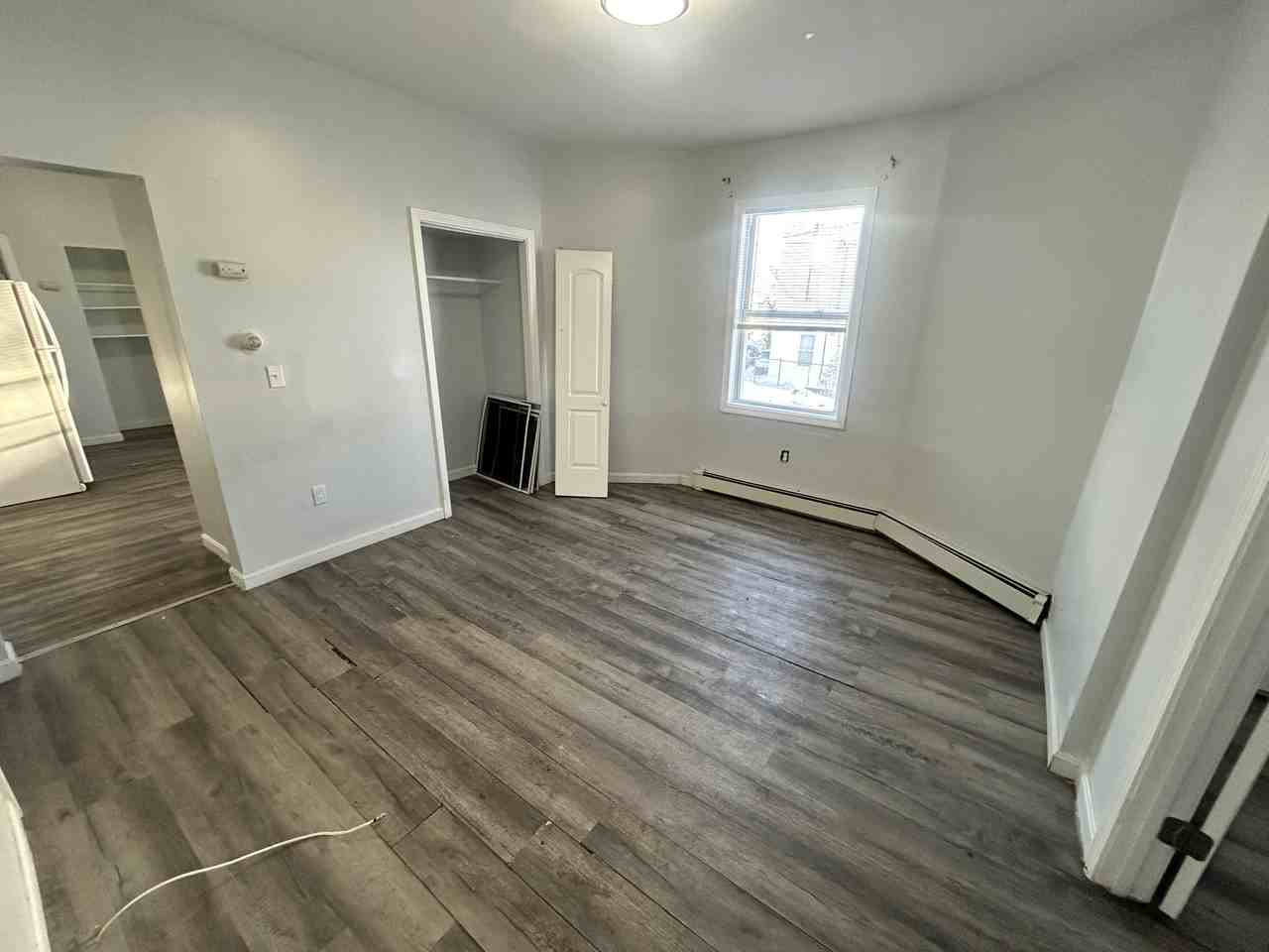 803 Essex St #1 - Photo 6 of 13