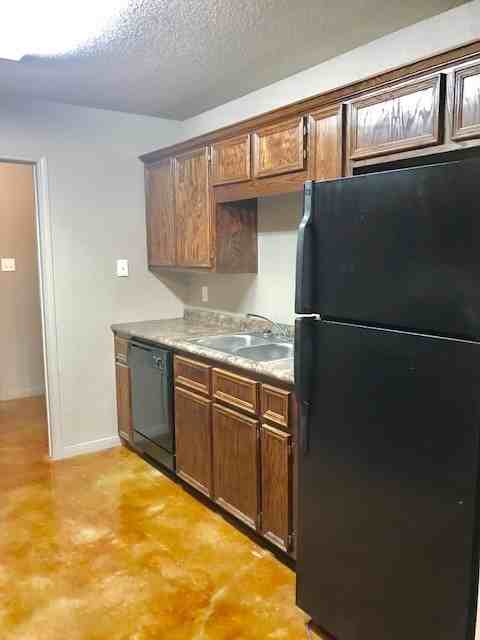 933 Maplewood St #A - Photo 3 of 14