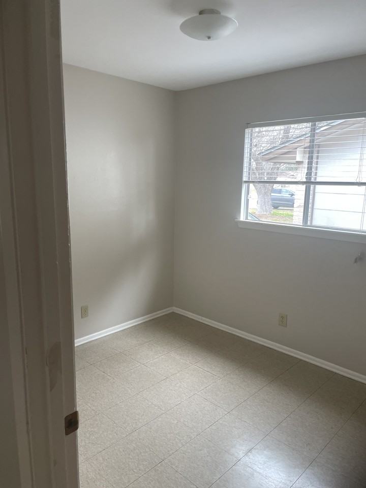 4530 Longvale Dr #NA - Photo 4 of 8