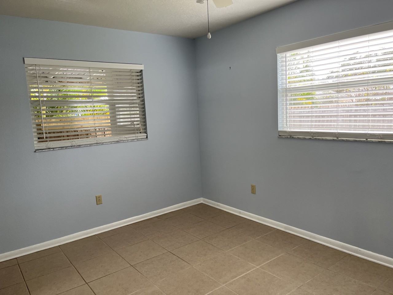 725 Gray St S #B - Photo 7 of 15