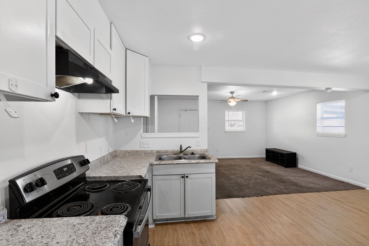 1548 W 5th St #NA - Photo 4 of 16