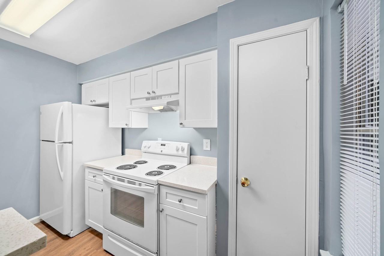 6415 S Lake Houston Pkwy #C - Photo 5 of 13