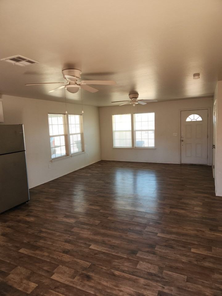 1307 S Iowa Ave #NA - Photo 3 of 10