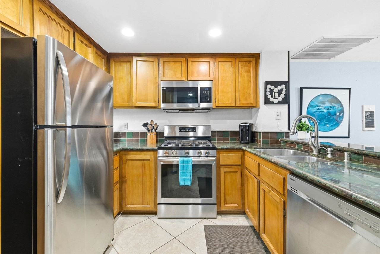 731 Seacoast Dr #731 - Photo 5 of 50