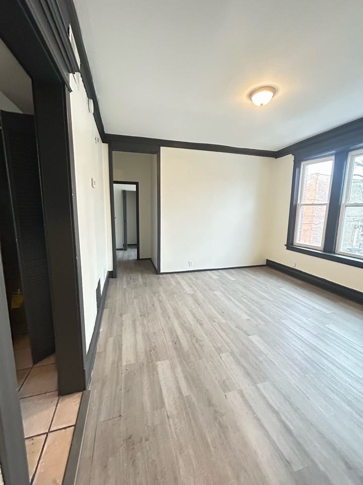 841 W 61st St #841-2 - Photo 2 of 15