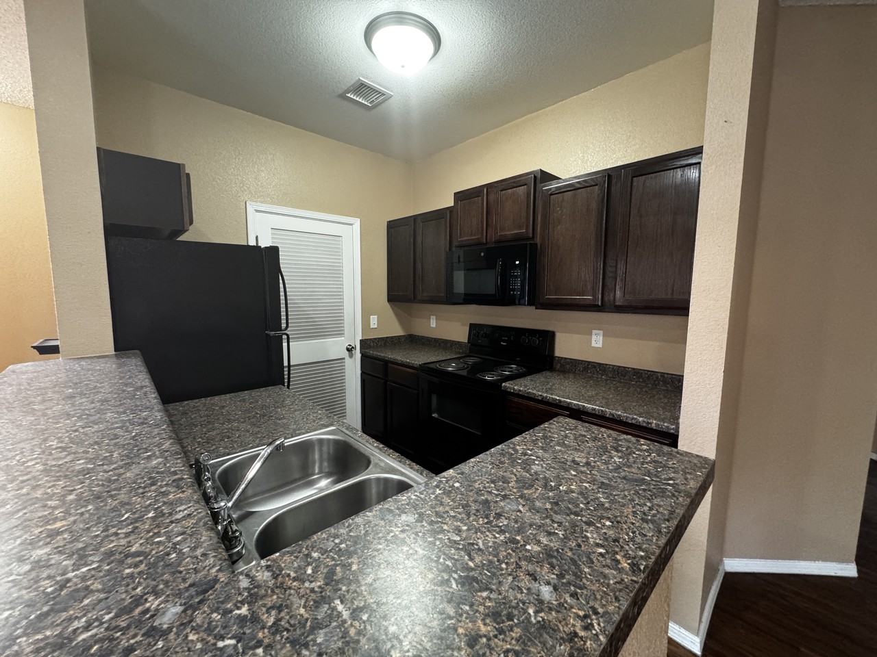 2521 Robert Wynn St #3 - Photo 3 of 7