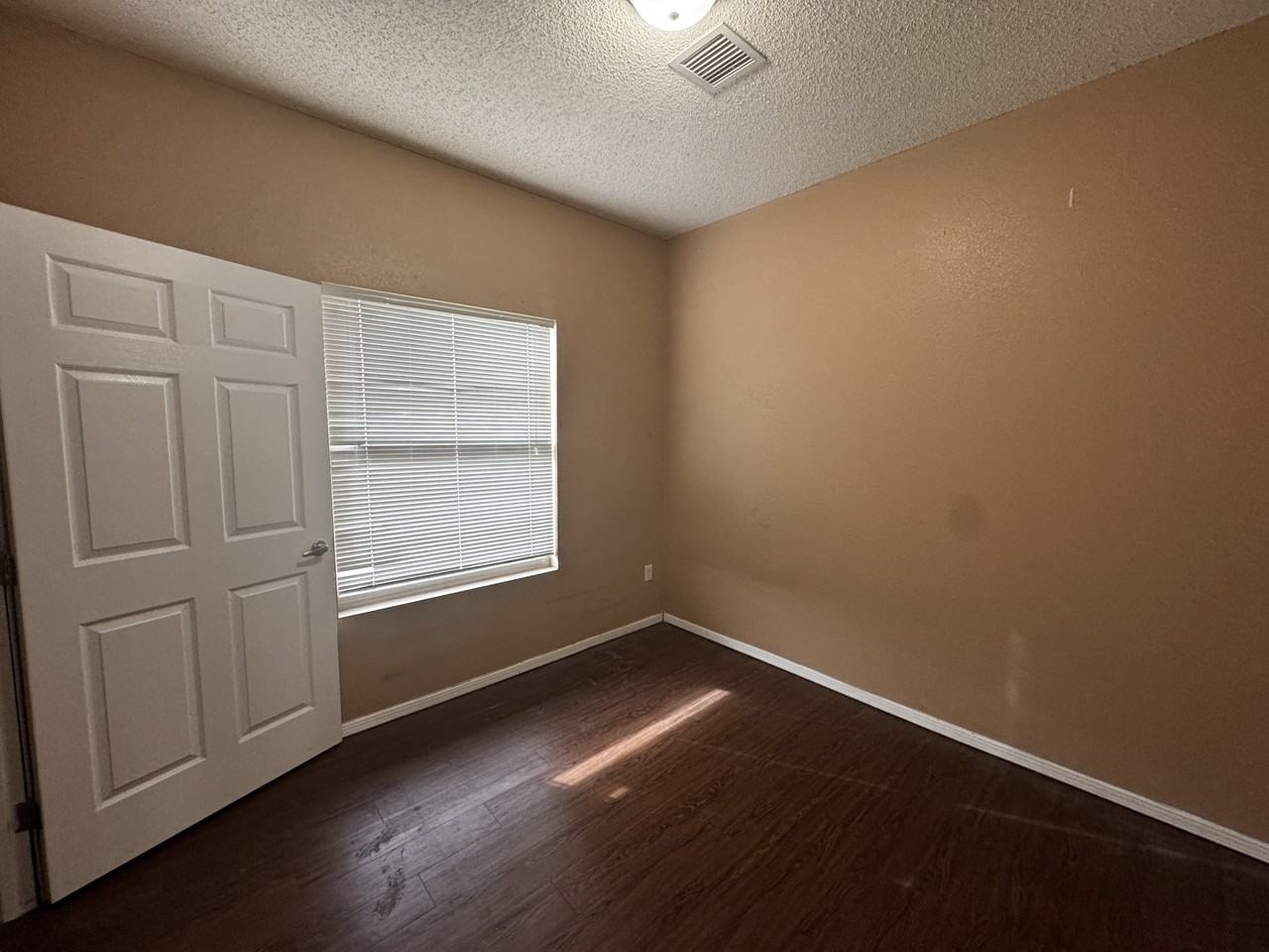 2521 Robert Wynn St #3 - Photo 5 of 7