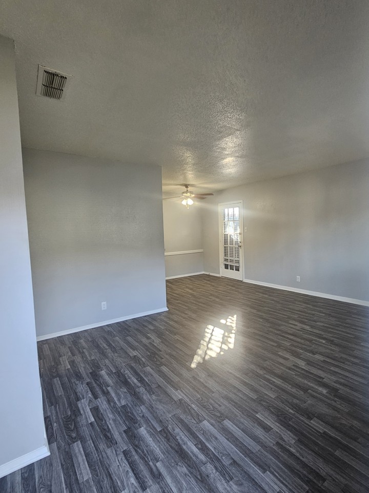 4001 Old Bullard Rd - Photo 5 of 9