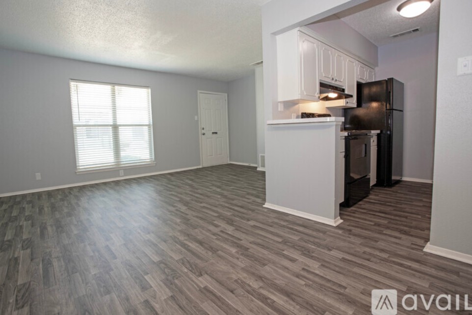 4001 Old Bullard Rd - Photo 2 of 9