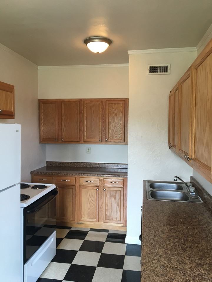 Barrington Apartments - Photo 6 of 47