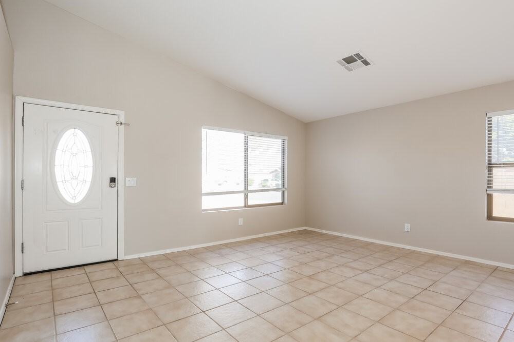 14909 W Watson Cir - Photo 3 of 16