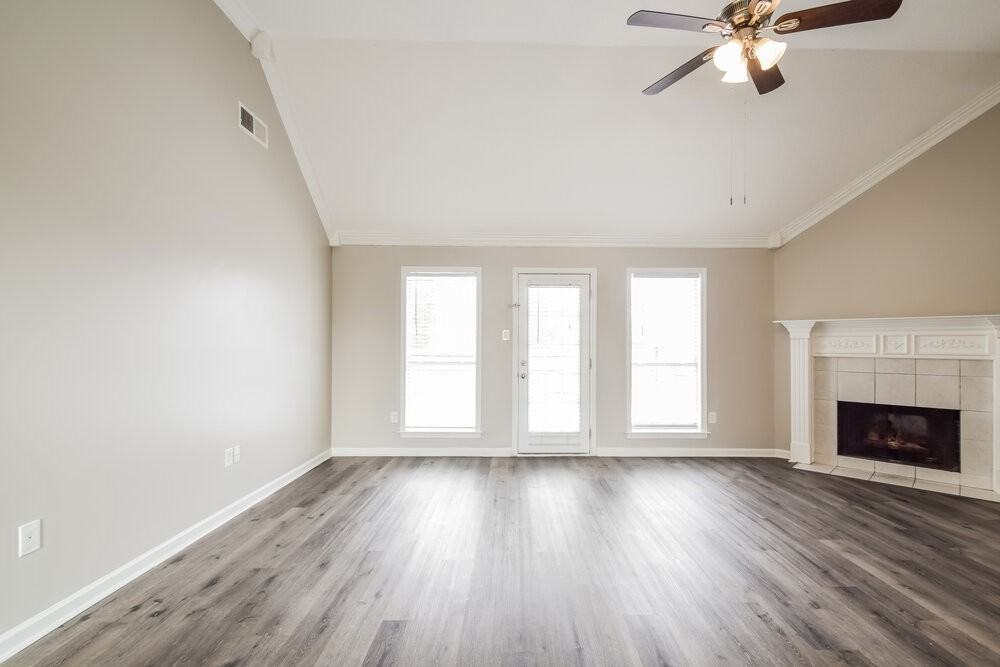 9922 Lacee Ln - Photo 4 of 16