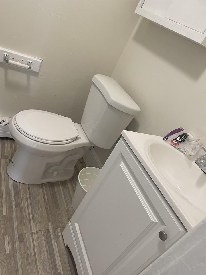 13 13 15 Hamilton Street #4 - Photo 5 of 5