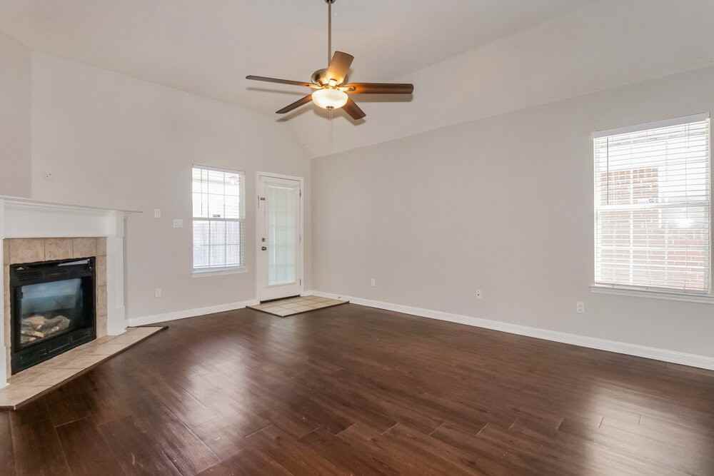 9882 Wynngate Dr - Photo 5 of 20