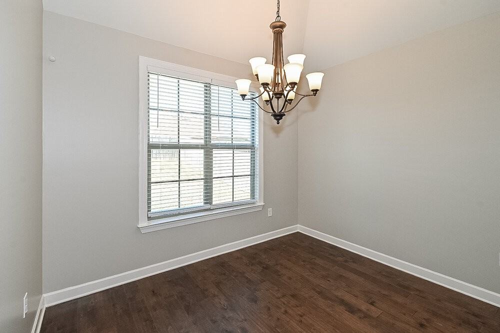 40 Donna Lyn Dr - Photo 6 of 16