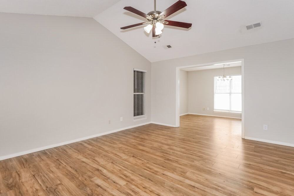 6500 Cornwall Rd - Photo 4 of 16