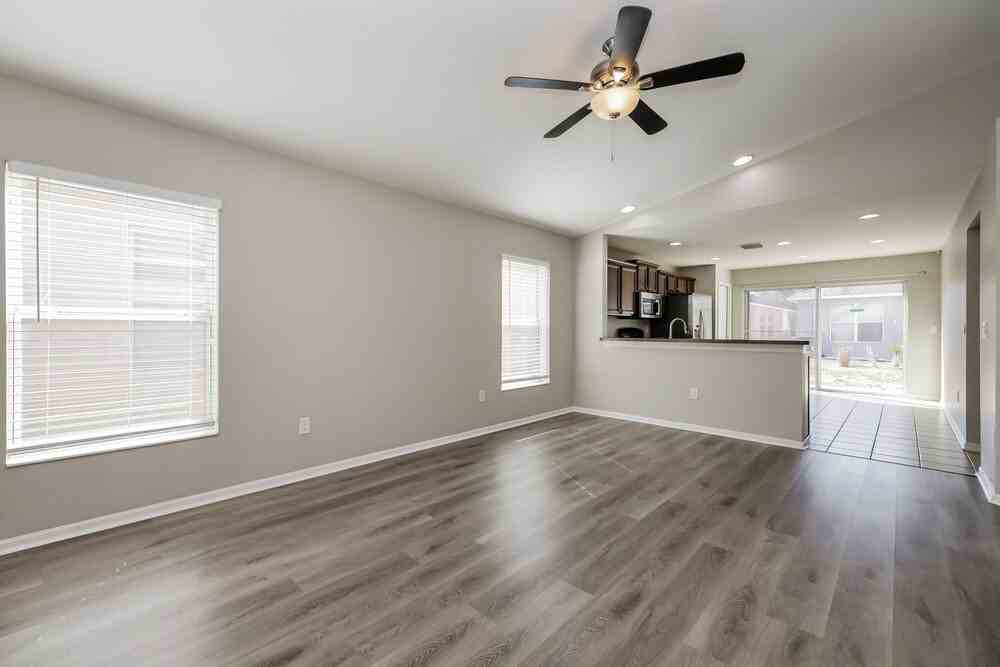 809 College Chase Dr - Photo 3 of 16