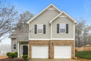 featured image of 202 Oakwood Pl
