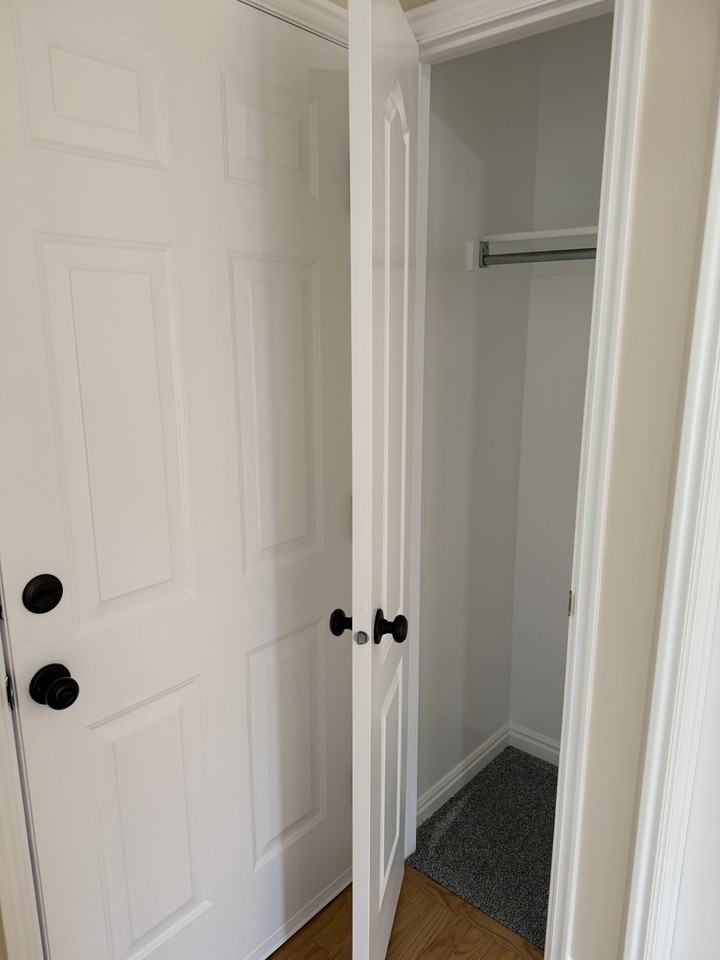 679 E Villager Ln - Photo 6 of 25