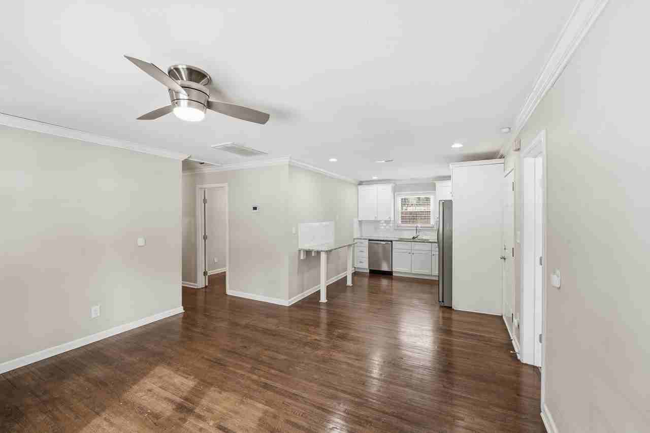 2521 Dora Dr - Photo 3 of 27
