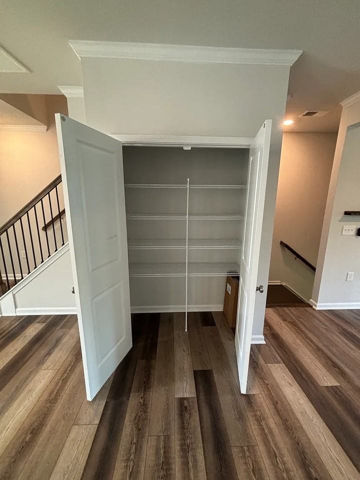 1002 Kaya Ct - Photo 7 of 32