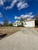 featured image of 1 Cypress Cove Ct