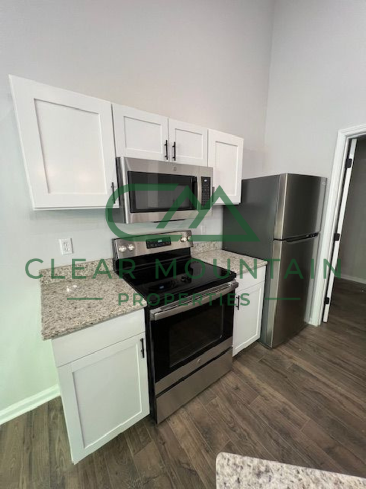 1 Cypress Cove Ct - Photo 3 of 15