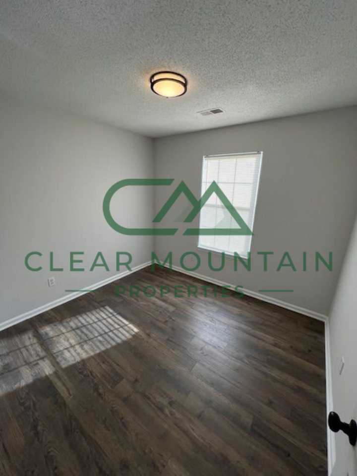 1 Cypress Cove Ct - Photo 7 of 15