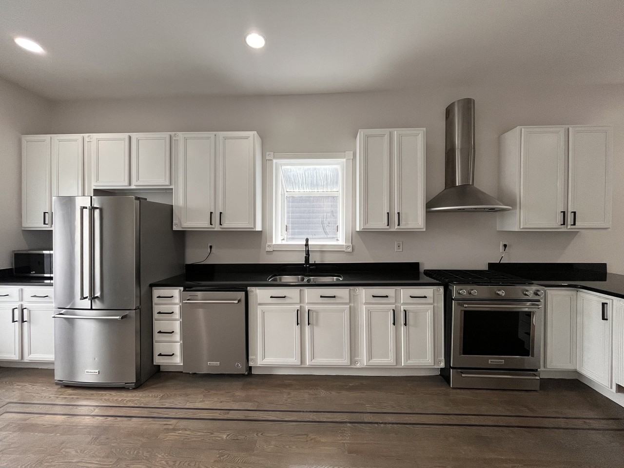 2731 N Campbell Ave #1 - Photo 3 of 15