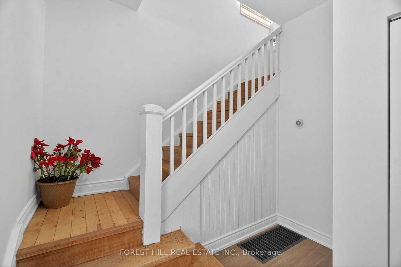 7 Ellsworth Avenue - Photo 2 of 17