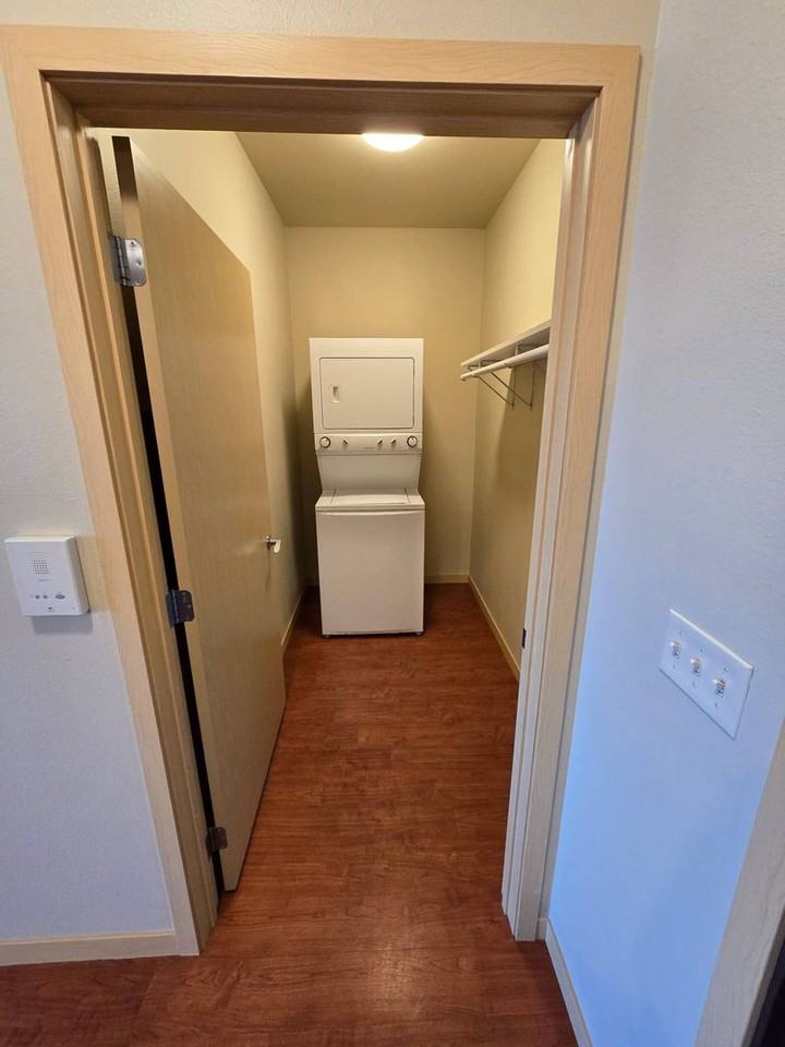 City Deck Landing - Photo 6 of 13