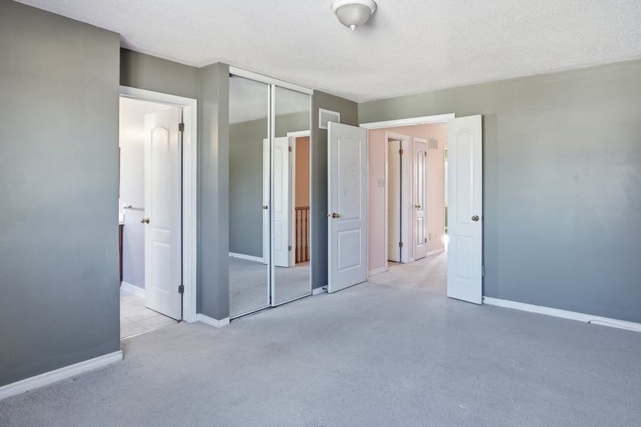 6075 Pineglade Cres - Photo 7 of 14