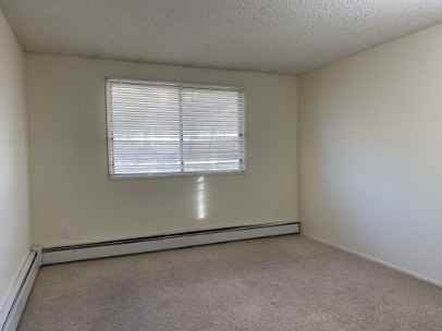 7301B 4a St Sw - Photo 6 of 12