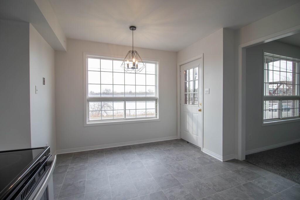 33 Canal Bank St - Photo 5 of 40