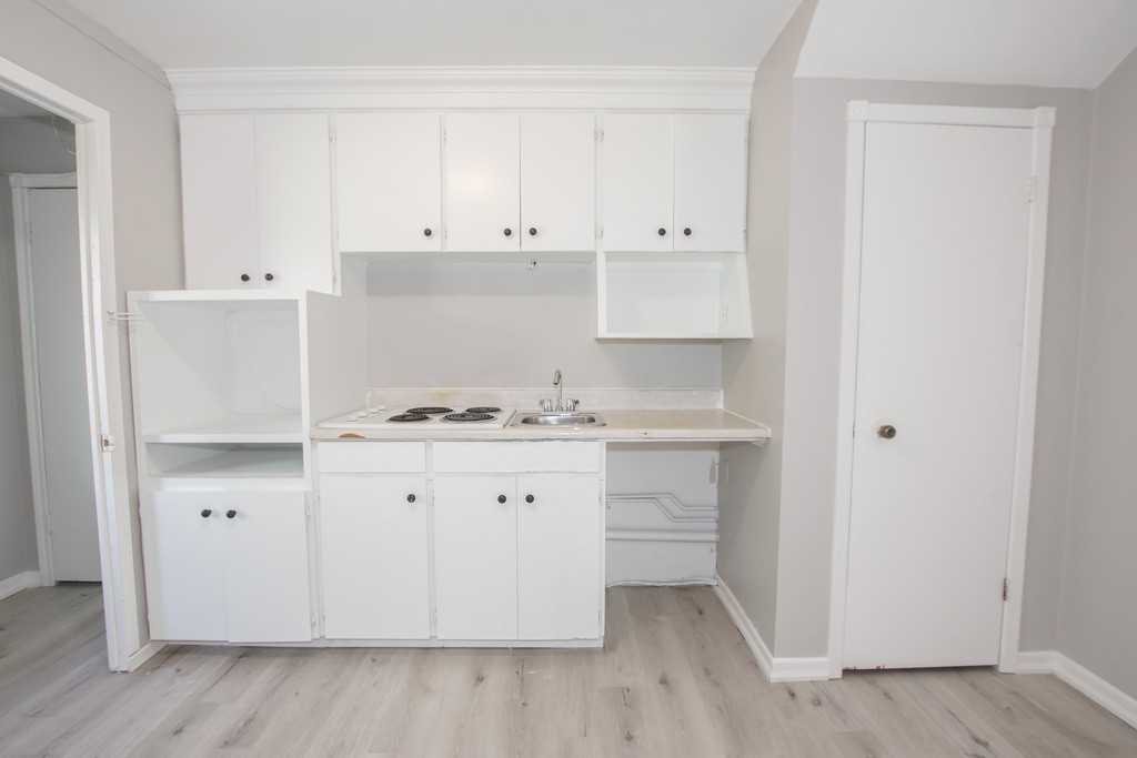 355 Glenridge Ave - Photo 3 of 18