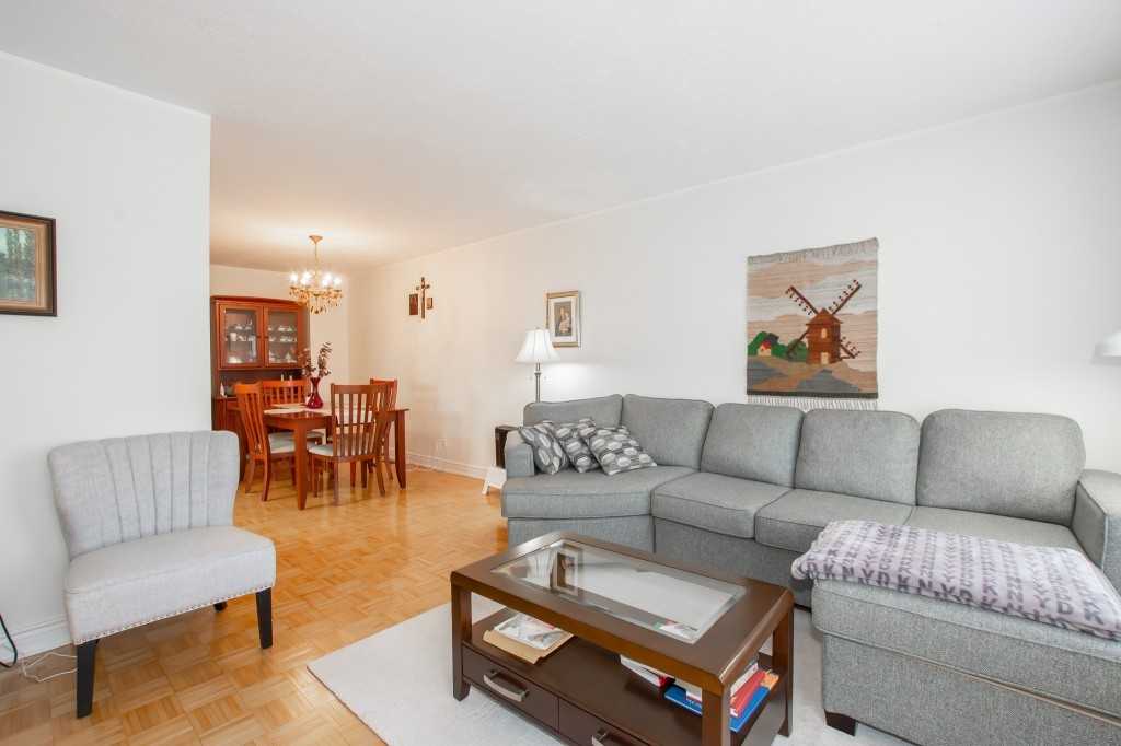 56 Meredith Dr - Photo 3 of 35