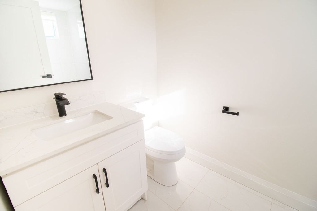 21 Seventh St - Photo 4 of 16