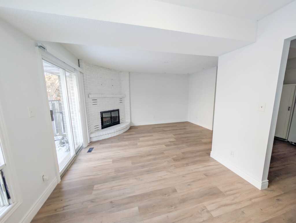 56 Romy Cres - Photo 4 of 34