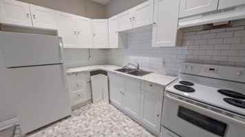 featured image of 595 King St