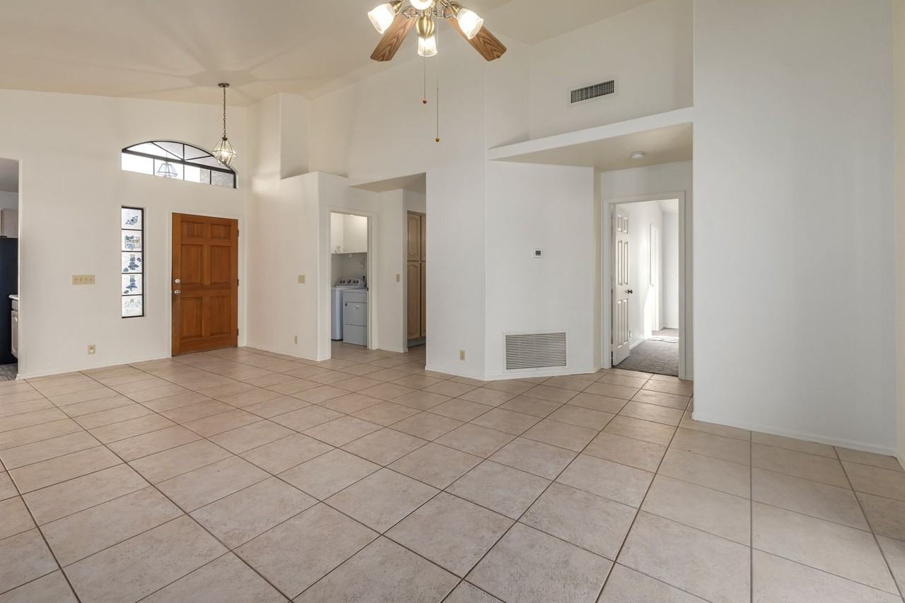 8910 N 114th Dr - Photo 5 of 26