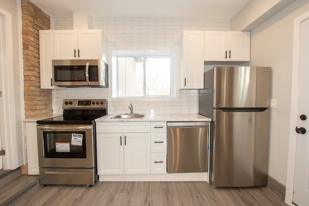 84 Mcgill St - Photo 5 of 28