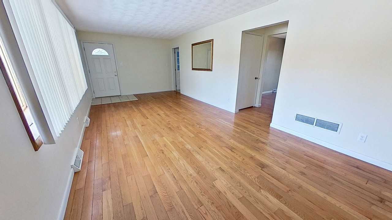 209 West Ave - Photo 2 of 12