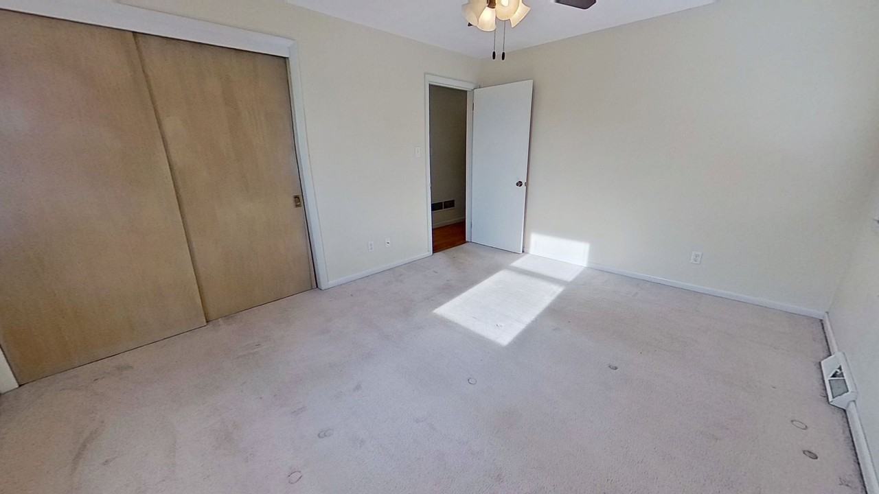 209 West Ave - Photo 7 of 12