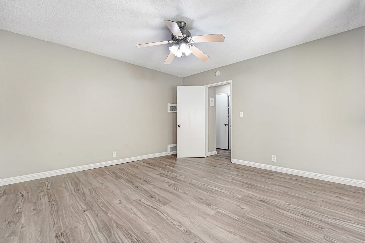 1 Bedroom 1 Bathroom - Photo 6 of 11