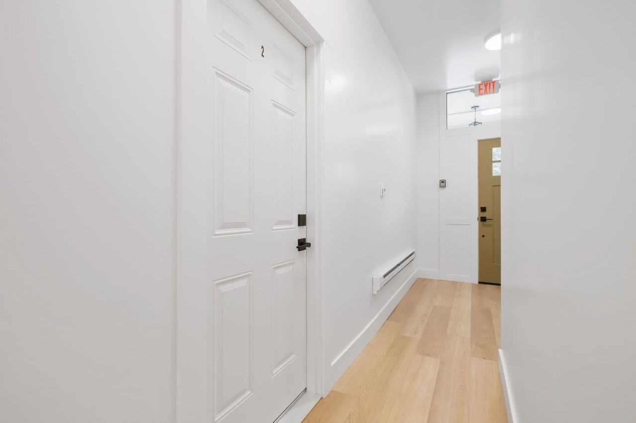 3315 Ward Street - Photo 3 of 31