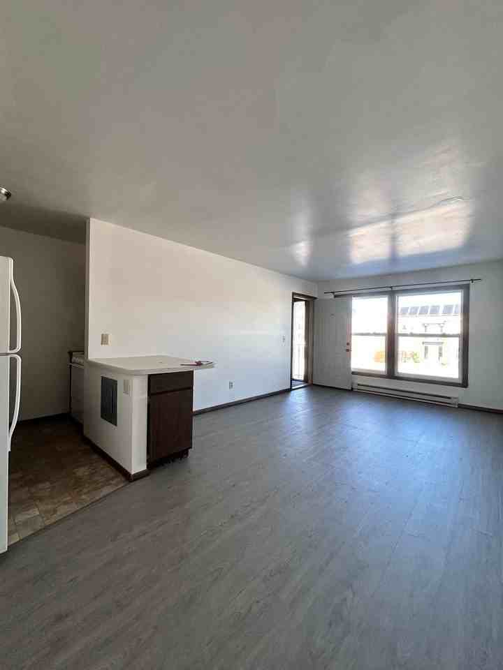 910 Richard Drive - Photo 2 of 19